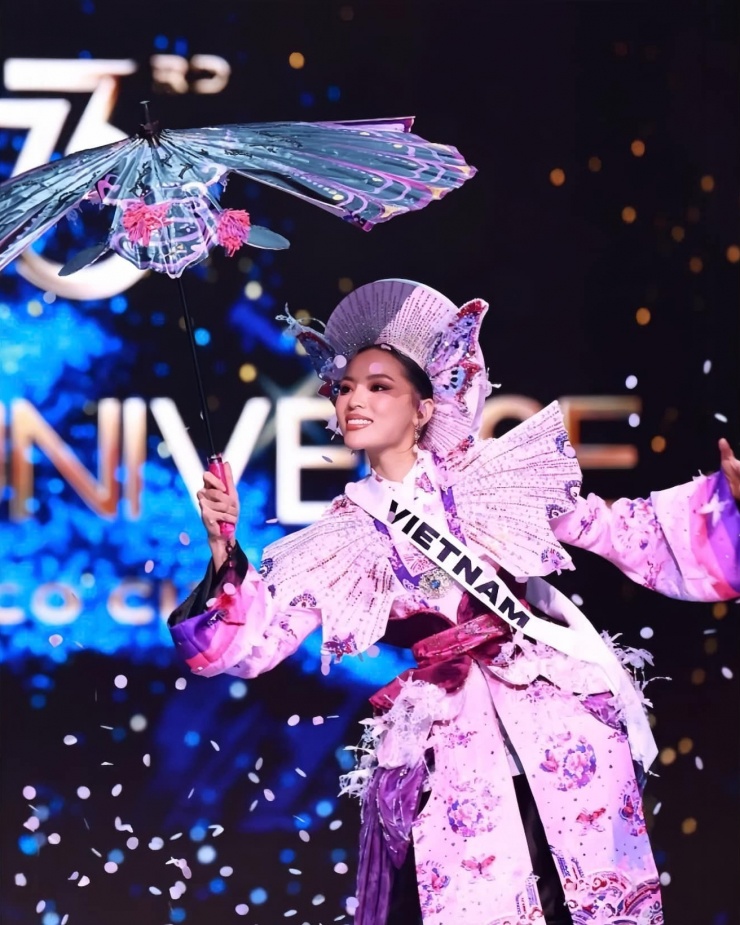 Hoa hậu Kỳ Duyên còn đại diện Việt Nam nhận 1 giải thưởng phụ là "Best National Pageant" (Cuộc thi cấp quốc gia xuất sắc nhất).