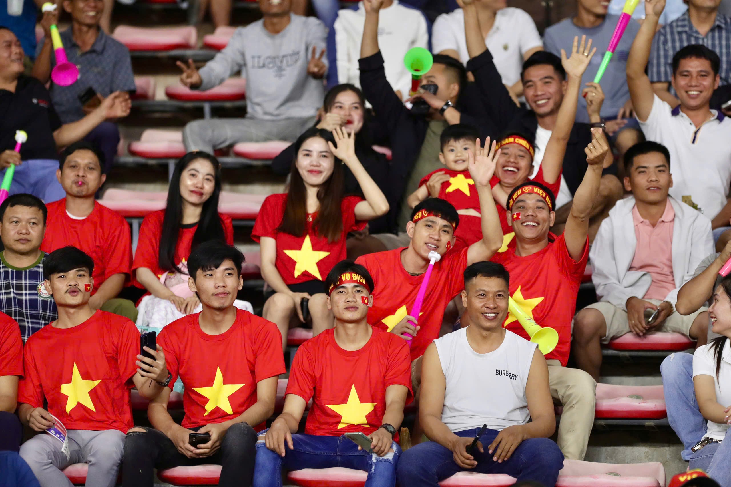 Trực tiếp bóng đá Lào - Việt Nam: Đình Triệu bắt chính, Vĩ Hào hỗ trợ Tiến Linh (AFF Cup) - 7