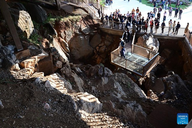 Động Hoa Long (Hualongdong) là nơi hàng chục hài cốt Homo sapiens cũng như những cá thể chuyển tiếp Homo erectus - Homo sapiens đã được tìm thấy - Ảnh: TÂN HOA XÃ