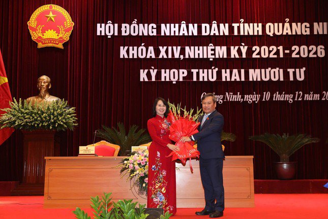 Bà Trịnh Thị Minh Thanh – Phó Bí thư Thường trực Tỉnh ủy Quảng Ninh, được bầu giữ chức Chủ tịch HĐND tỉnh Quảng Ninh.