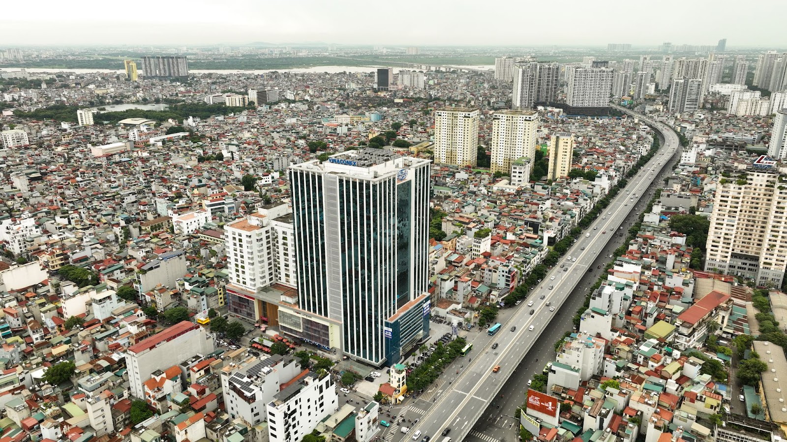 Vinaconex Diamond Tower – tọa lạc tại&nbsp; ngã tư Bạch Mai - Minh Khai thu hút sự chú ý của đông đảo CEO