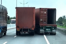 Vụ Rượt Đuổi Trên Cao Tốc: Tài Xế Ấn Còi Xin Vượt, Dẫn Đến Bắt Giam
