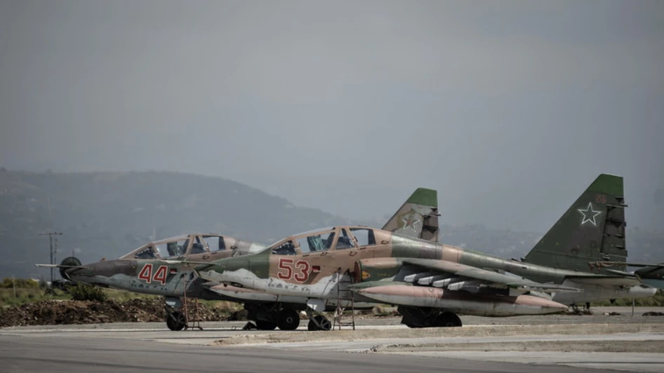 Cường kích Su-25 của Nga tại căn cứ không quân Khmeimim ở tỉnh Latakia (Syria). Nga đã liên lạc với chính quyền mới tại Syria. Ảnh: SPUTNIK