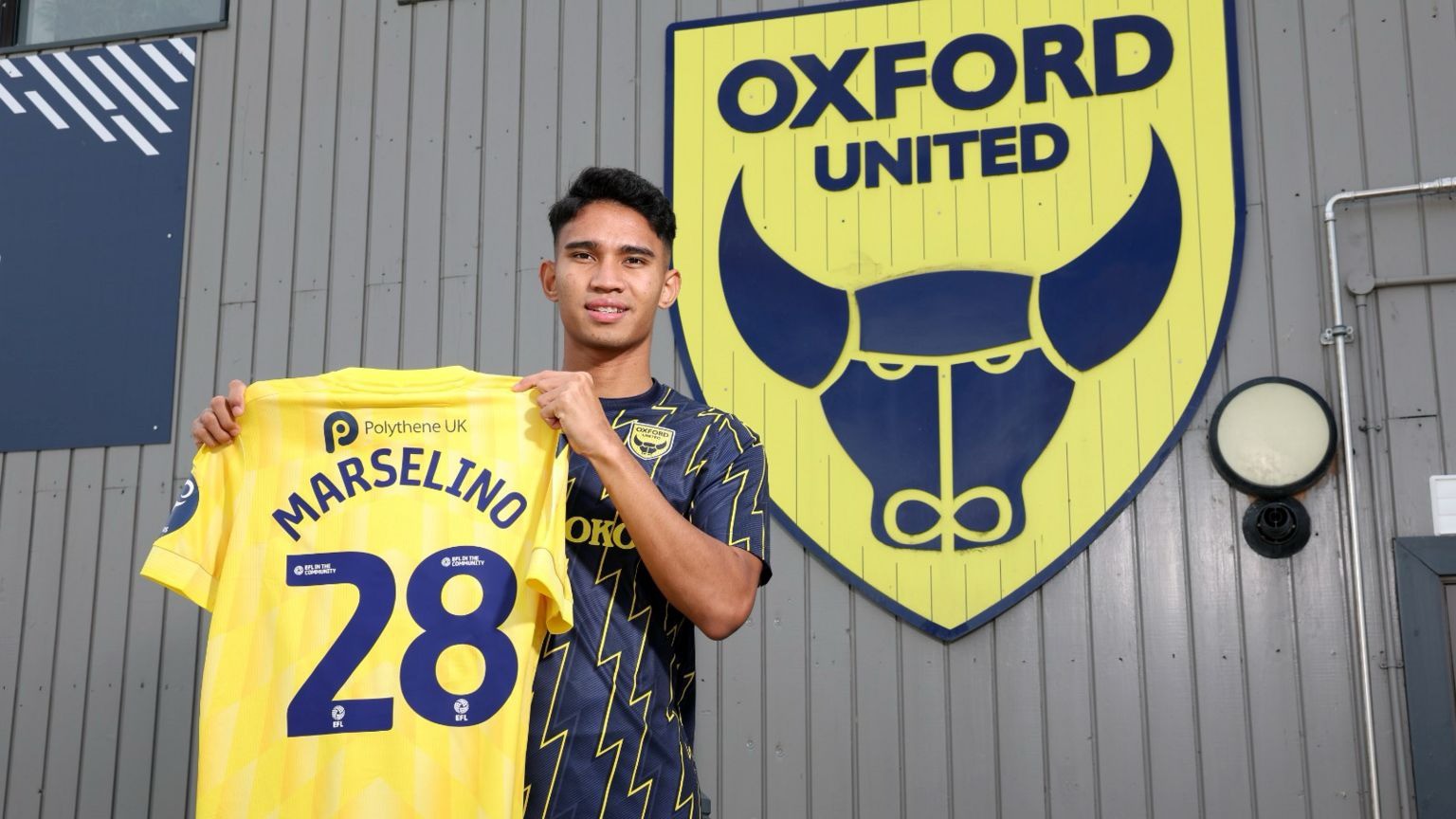 Marselino Ferdinan trong màu áo CLB Oxford United&nbsp;