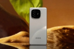 iQOO Z10 Turbo lộ diện với chip Snapdragon 8 mạnh mẽ, pin "khủng" 7.000 mAh