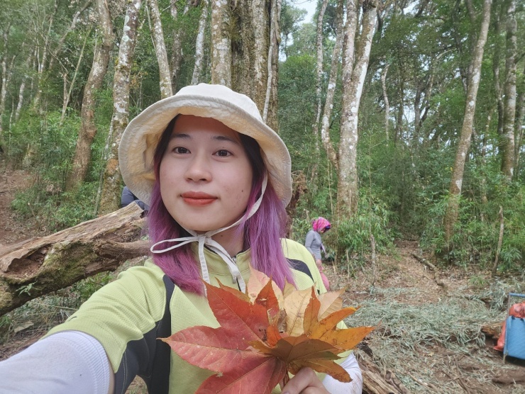 Hành trình leo núi đáng nhớ của cô nàng đam mê trekking.