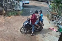 Bi kịch thương tâm: Nhóm em nhỏ chế tạo pháo nổ, thương tích đầy mình