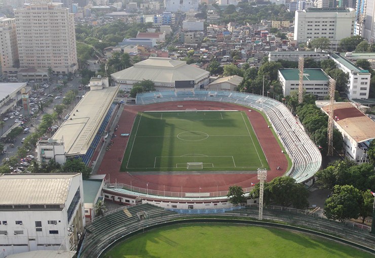 Rizal Memorial là sân vận động đã khá quen thuộc với đội tuyển và người hâm mộ Việt Nam. Tại đây đã diễn ra rất nhiều trận đấu trong khu vực và quốc tế có sự tham gia của đội tuyển Việt Nam.
