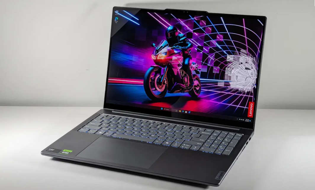 Lenovo Yoga Pro 9i 16 Gen 9.