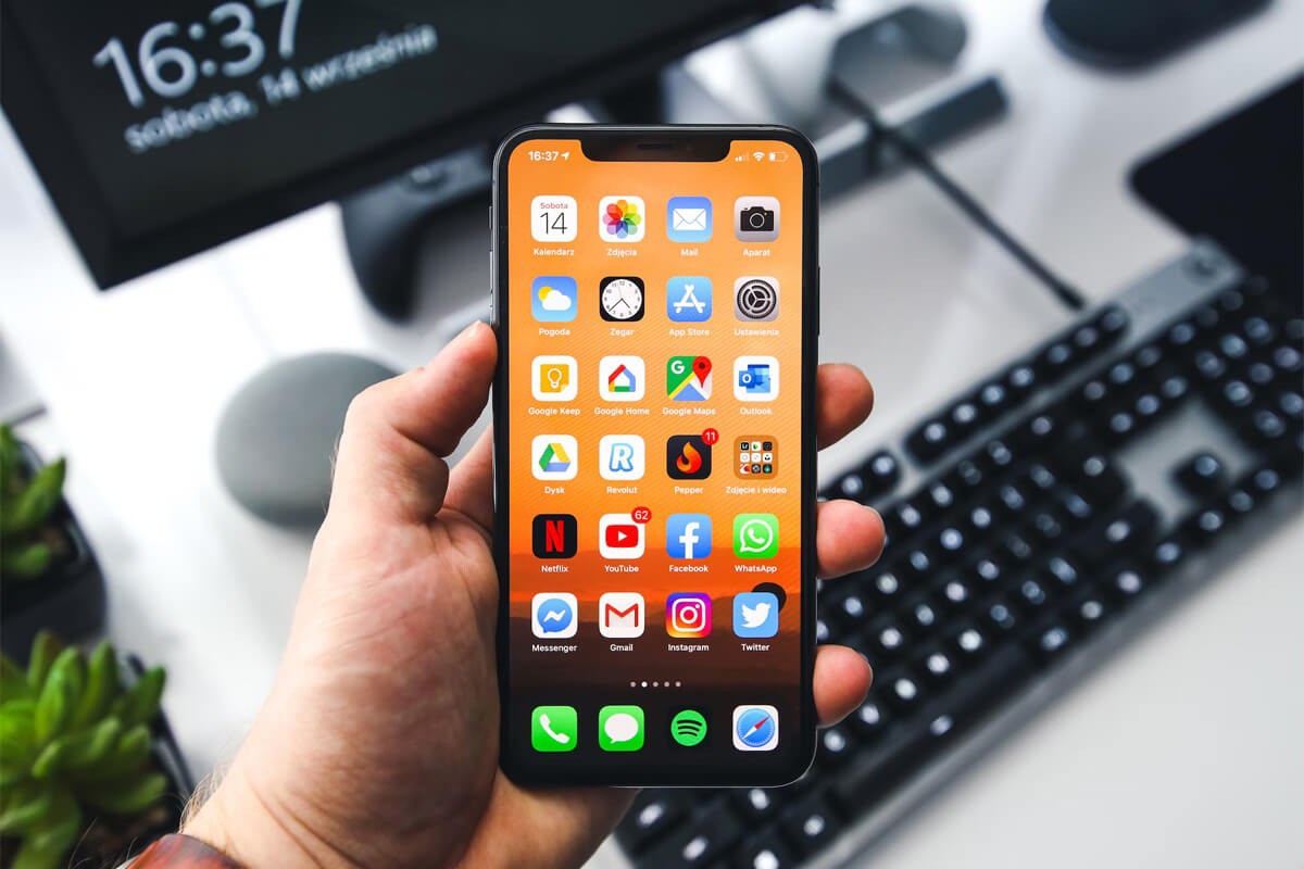 Điểm mạnh của iPhone XS là màn hình Super Retina OLED.