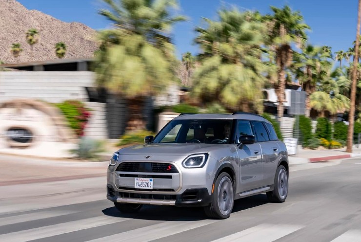 MINI Countryman thế hệ mới bắt đầu nhận cọc tại Việt Nam - 1