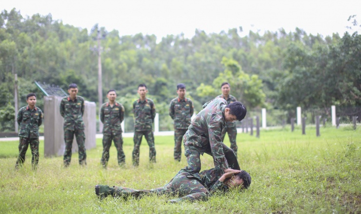 Bản lĩnh thép của chiến sĩ trinh sát cơ giới Bình Định