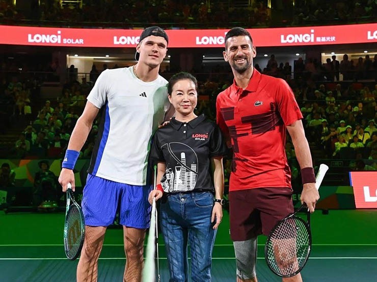 Djokovic đánh giá cao Mensik