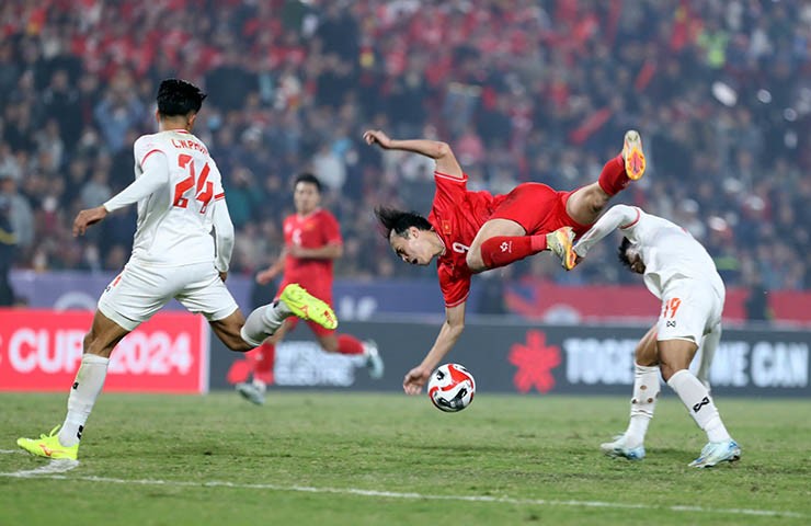 Văn Toàn chấn thương ra sao, có kịp cùng ĐT Việt Nam đấu bán kết AFF Cup? - 6