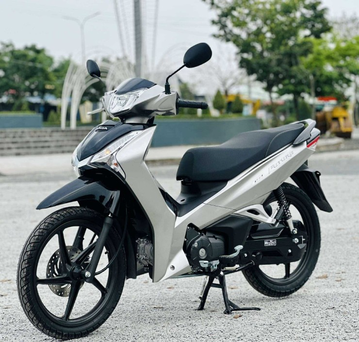 Giá Honda Future Fi cuối tháng 12/2024, chênh hơn 2 triệu đồng - 3