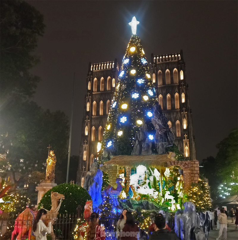 Những điểm chụp ảnh Noel siêu đẹp ở Hà Nội - 2