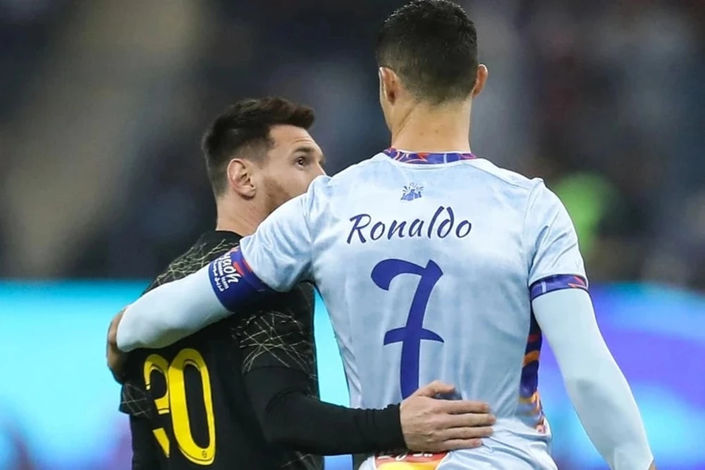 Sự cạnh tranh giữa Messi và siêu sao Ronaldo luôn là chủ đề gây nóng các diễn đàn. Ảnh: GETTY.