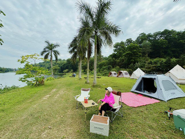 Tìm hiểu thêm về văn hóa Việt Nam bằng cách tham gia vào các hoạt động trải nghiệm tại địa phương. Ảnh minh họa: TH.