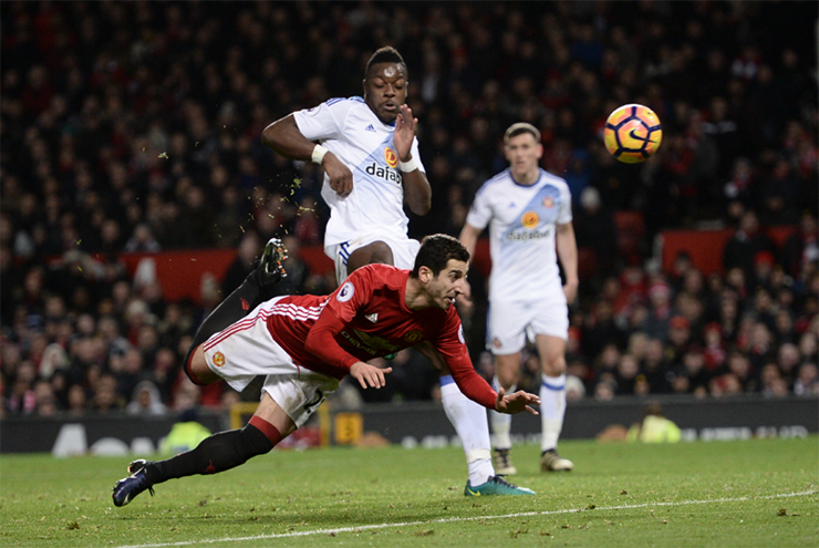 Bàn thắng kiểu "bọ cạp" của&nbsp;Henrikh Mkhitaryan vào lưới Huddersfield Town (2016)