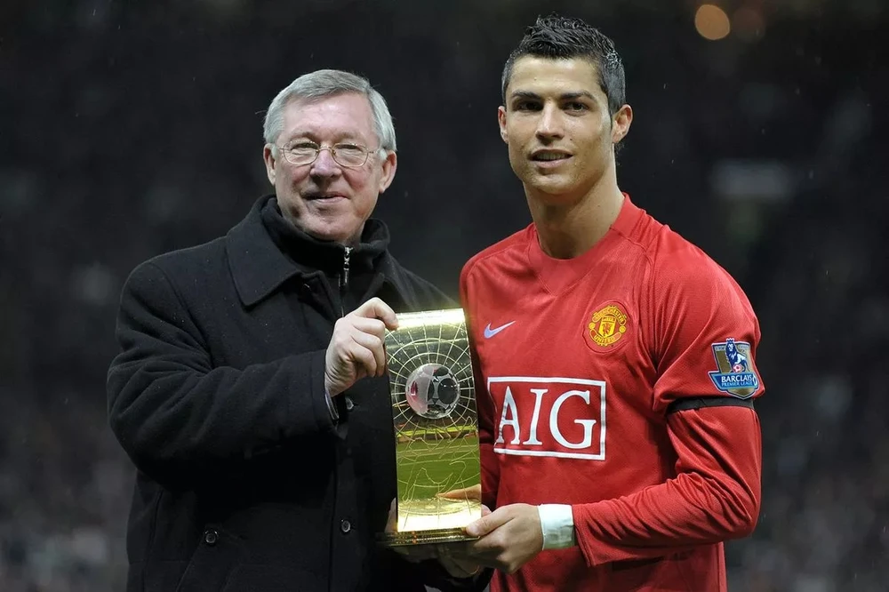 Sir Alex Ferguson từng sấy tóc khiến Ronaldo bật khóc. ẢNH: GETTY