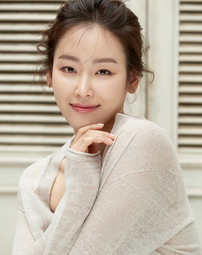 Seo Hyun Jin gây ấn tượng với nhan sắc không tuổi. Ảnh: Instagram justseohyunjin