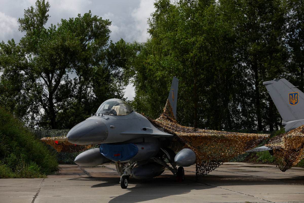 Chiến đấu cơ F-16 của không quân Ukraine. Ảnh: Reuters.