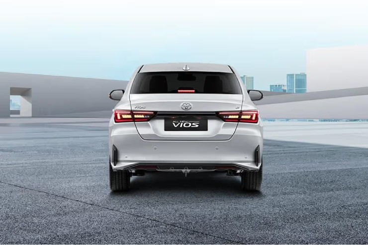 2 sedan B bị chê "xe dịch vụ mất giá nhanh", vì sao vẫn được ưa chuộng? - 7