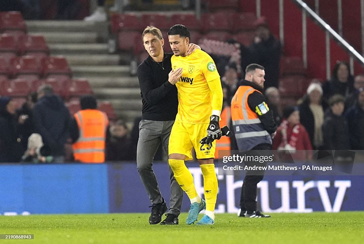 West Ham có lợi thế sân nhà