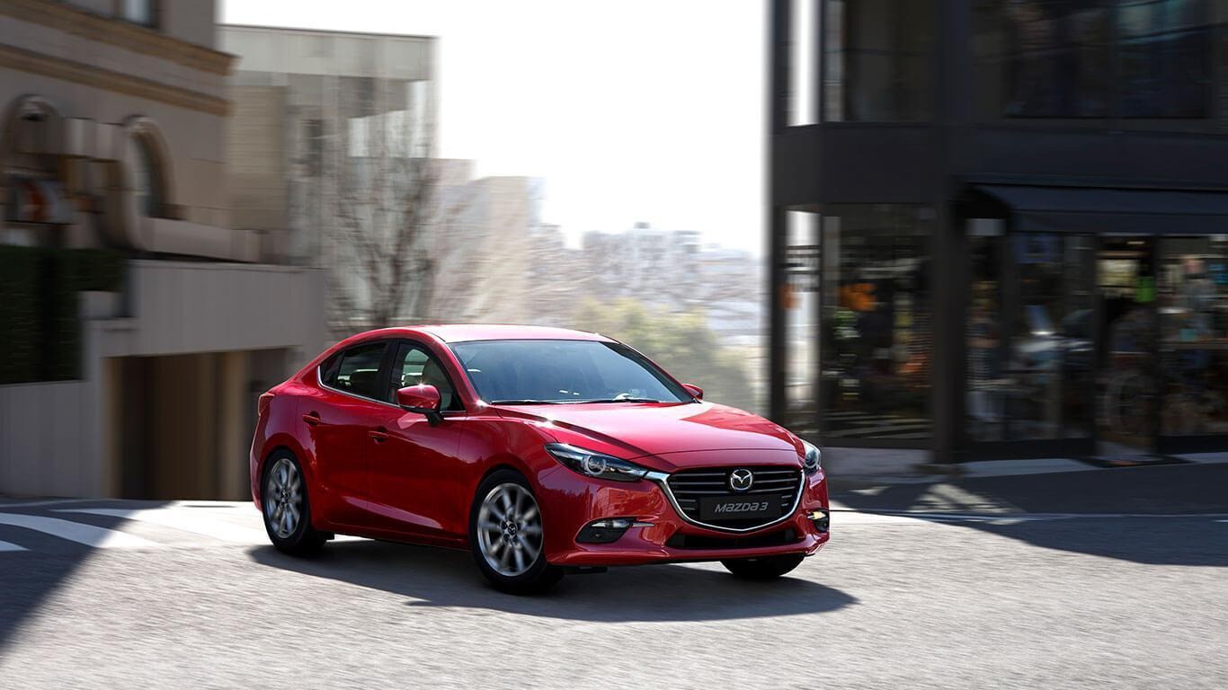 Mazda3&nbsp;duy trì được sức hút nhờ thiết kế Kodo đẹp mắt và cảm giác lái tốt.