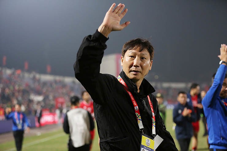 HLV Kim Sang Sik giúp ĐT Việt Nam ghi danh chung kết AFF Cup 2024