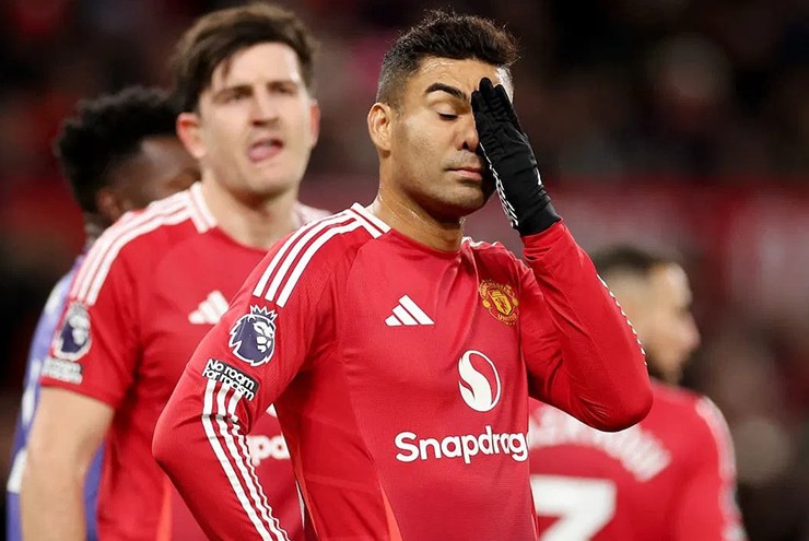 Casemiro được cho là đang đếm ngày rời MU