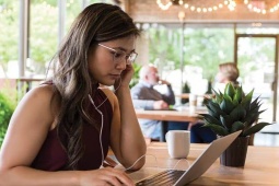 Google cảnh báo người dùng ngừng sử dụng Wi-Fi công cộng