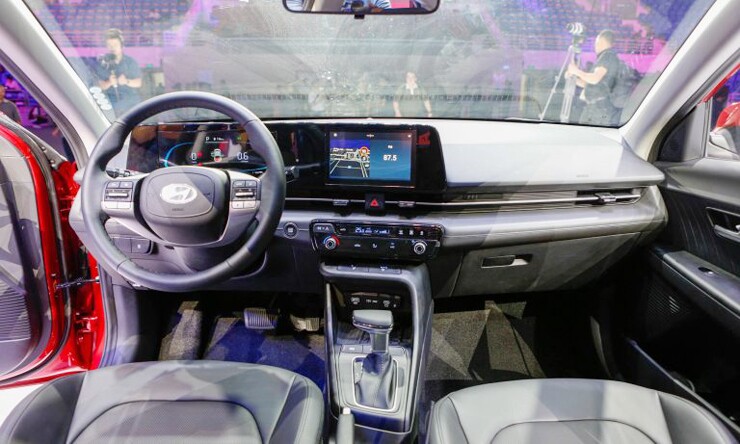 Mẫu sedan Hàn Quốc giá 439 triệu đồng có thực sự "ngon"? - 2